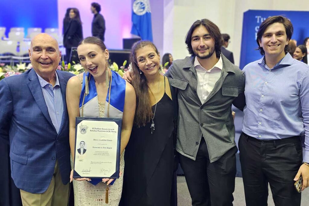 El Tec de Monterrey campus Querétaro celebró la graduación de la generación junio 2026