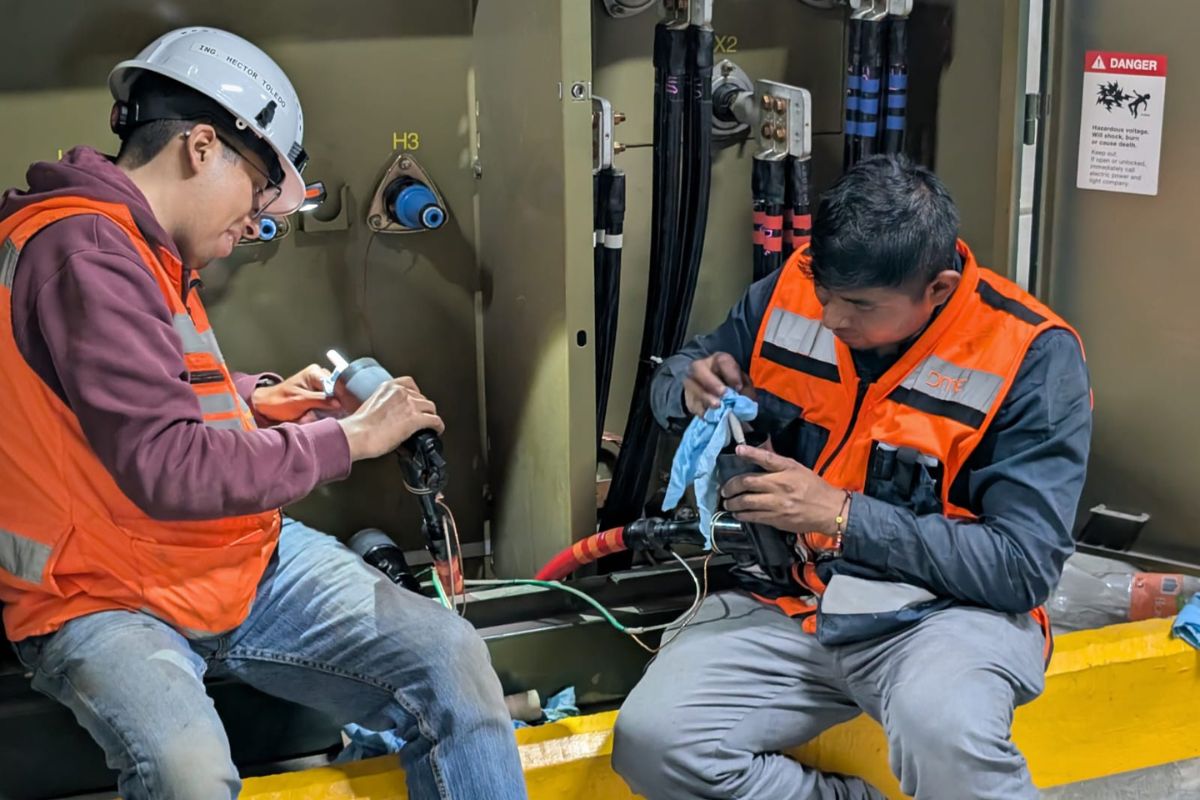 Técnicos especializados revisarán cables, motores, frenos y sistemas de seguridad del teleférico. Foto: GEM
