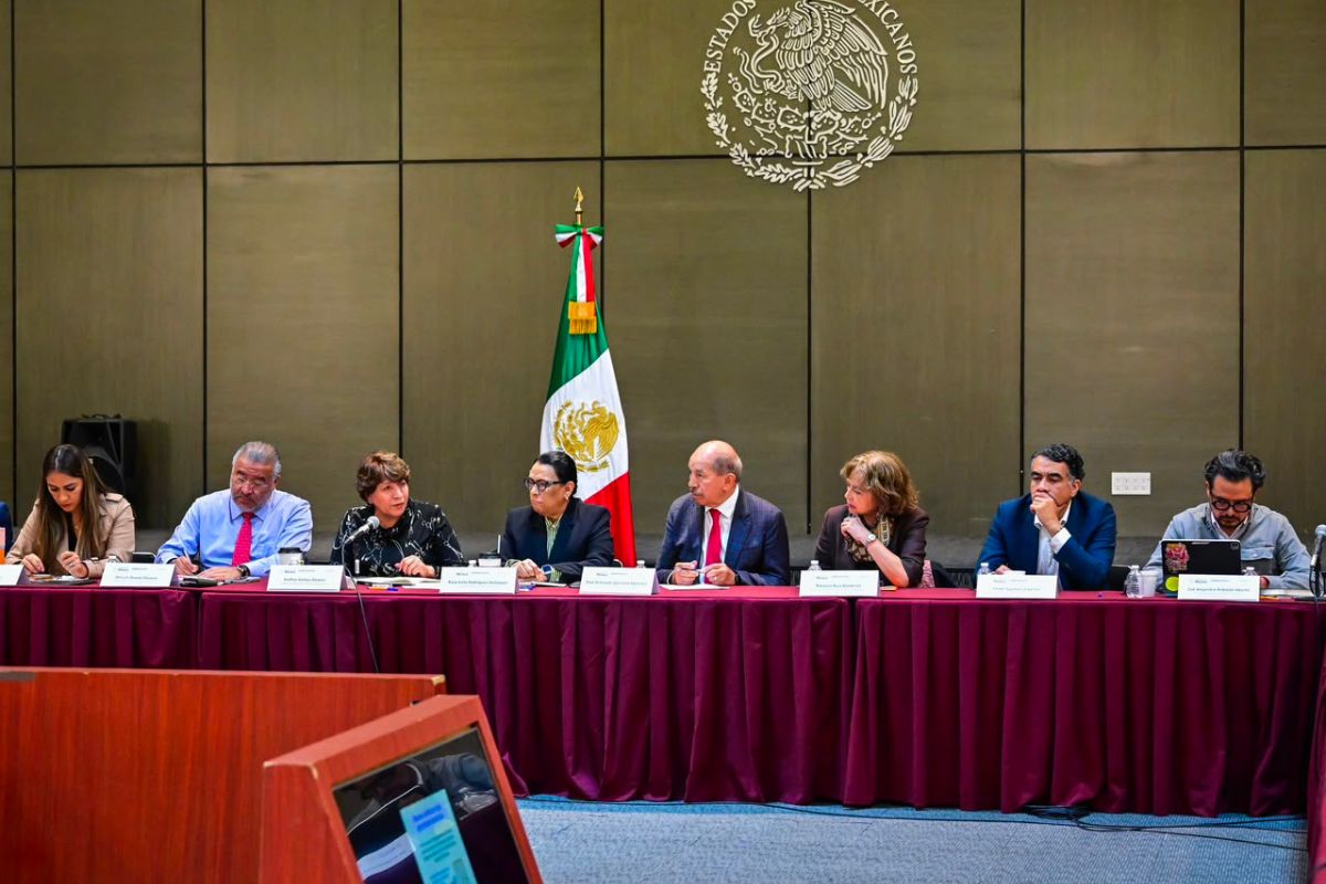 Autoridades federales, estatales y municipales revisaron el avance de las 121 acciones contempladas en el programa. Foto: GEM