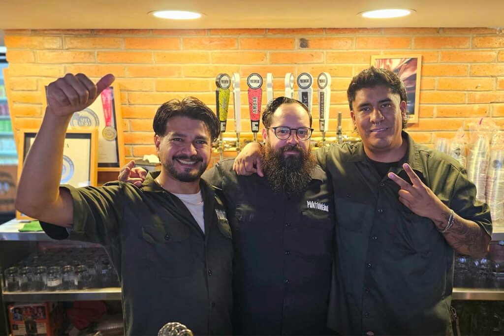 Segundo aniversario de Punto Medio Tasting Room