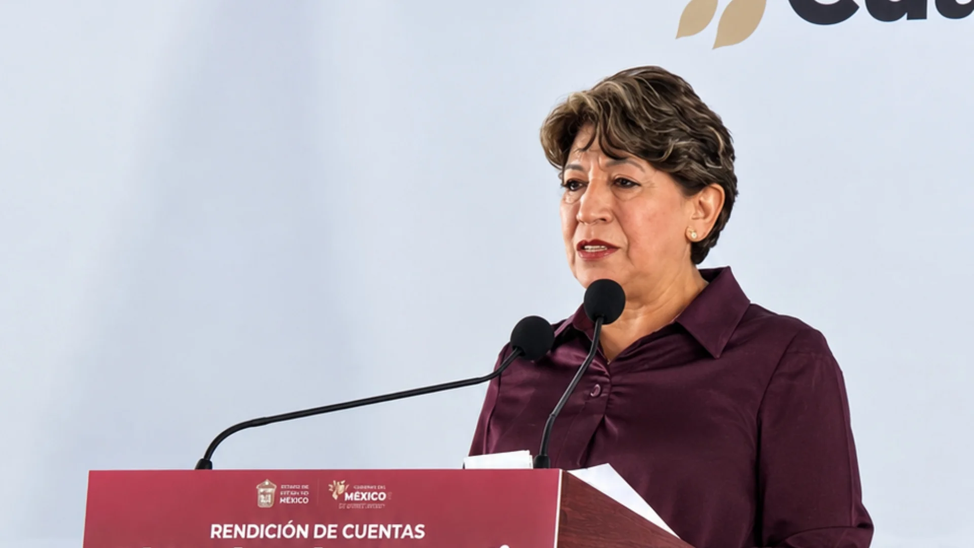 Delfina Gómez presentó su informe regional en Cuautitlán Izcalli, con énfasis en empleo, inversión y obras. Foto: Miguel Flores